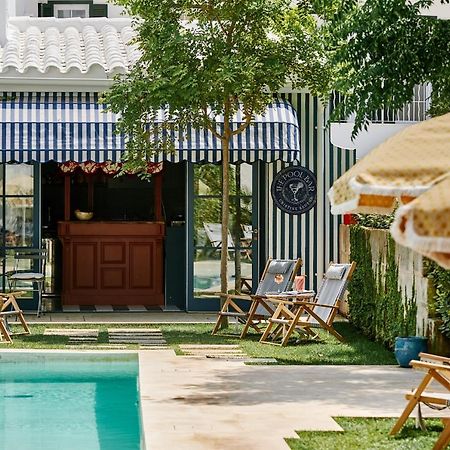 Hotel Cristine Bedfor Mahon Esterno foto