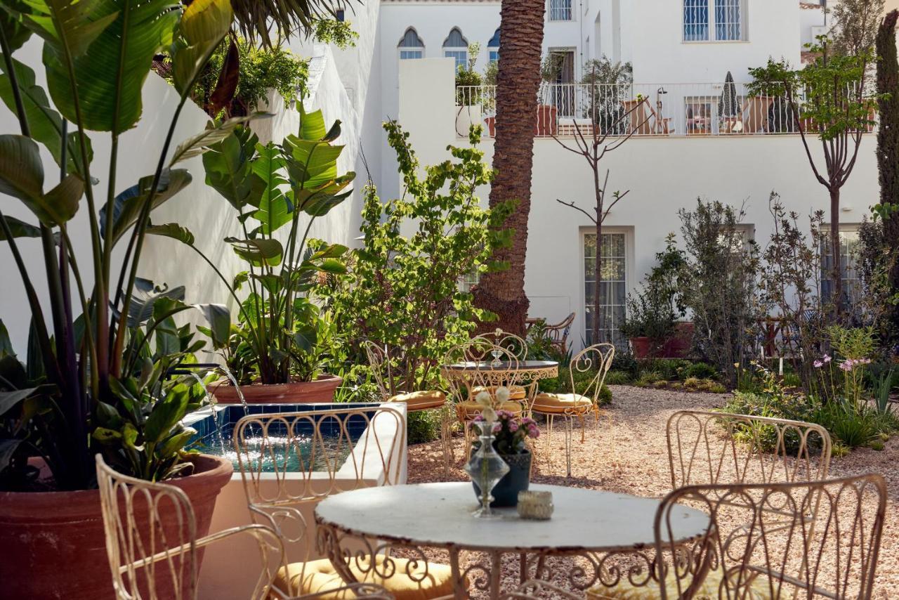 Hotel Cristine Bedfor Mahon Esterno foto