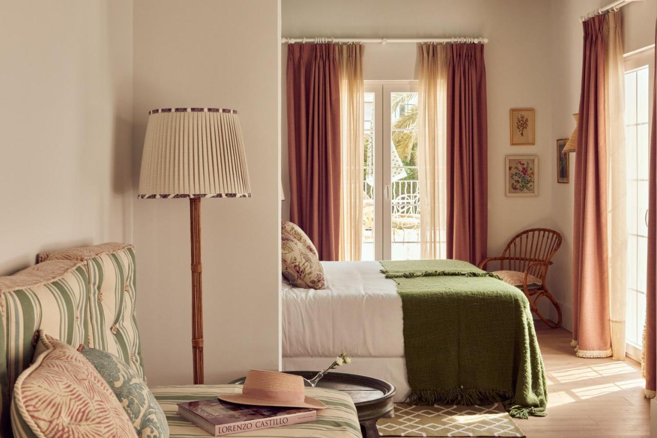Hotel Cristine Bedfor Mahon Esterno foto