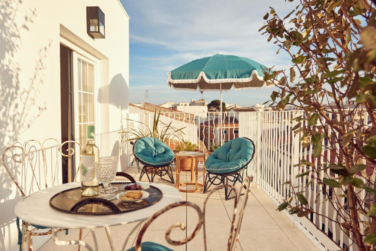 Hotel Cristine Bedfor Mahon Esterno foto