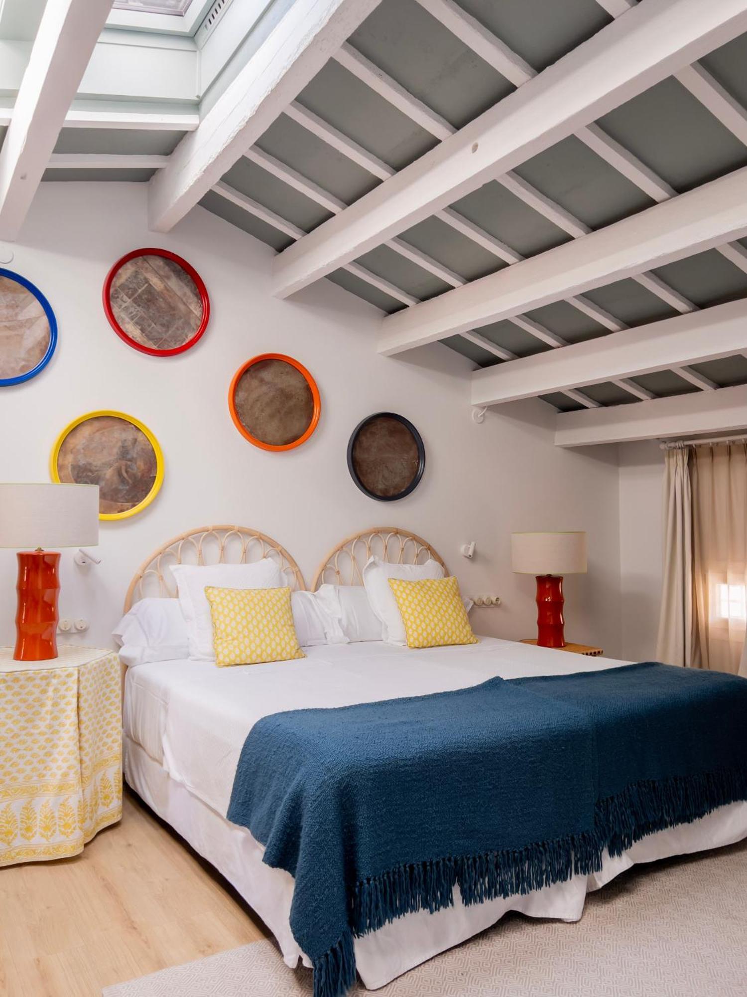 Hotel Cristine Bedfor Mahon Esterno foto